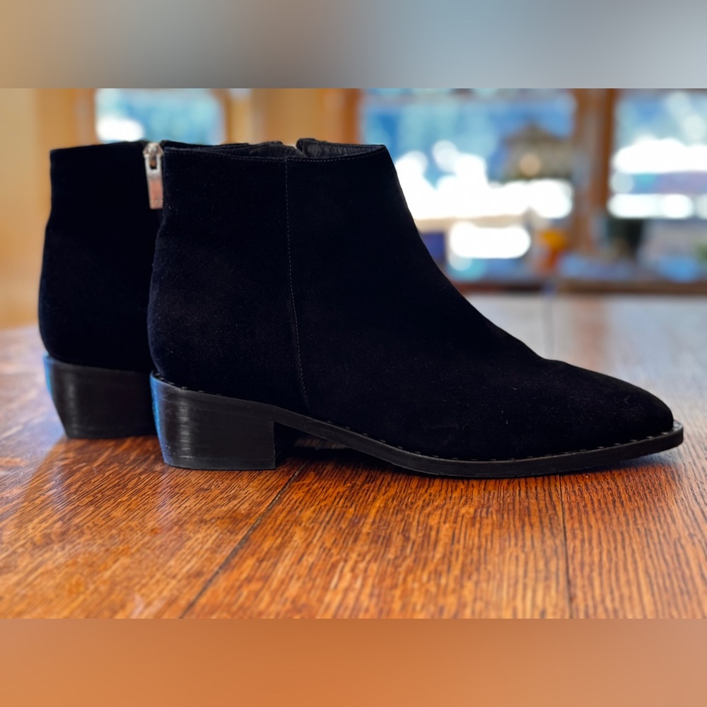 Aquatalia Black Suede Ankle Boots Made in Italy
